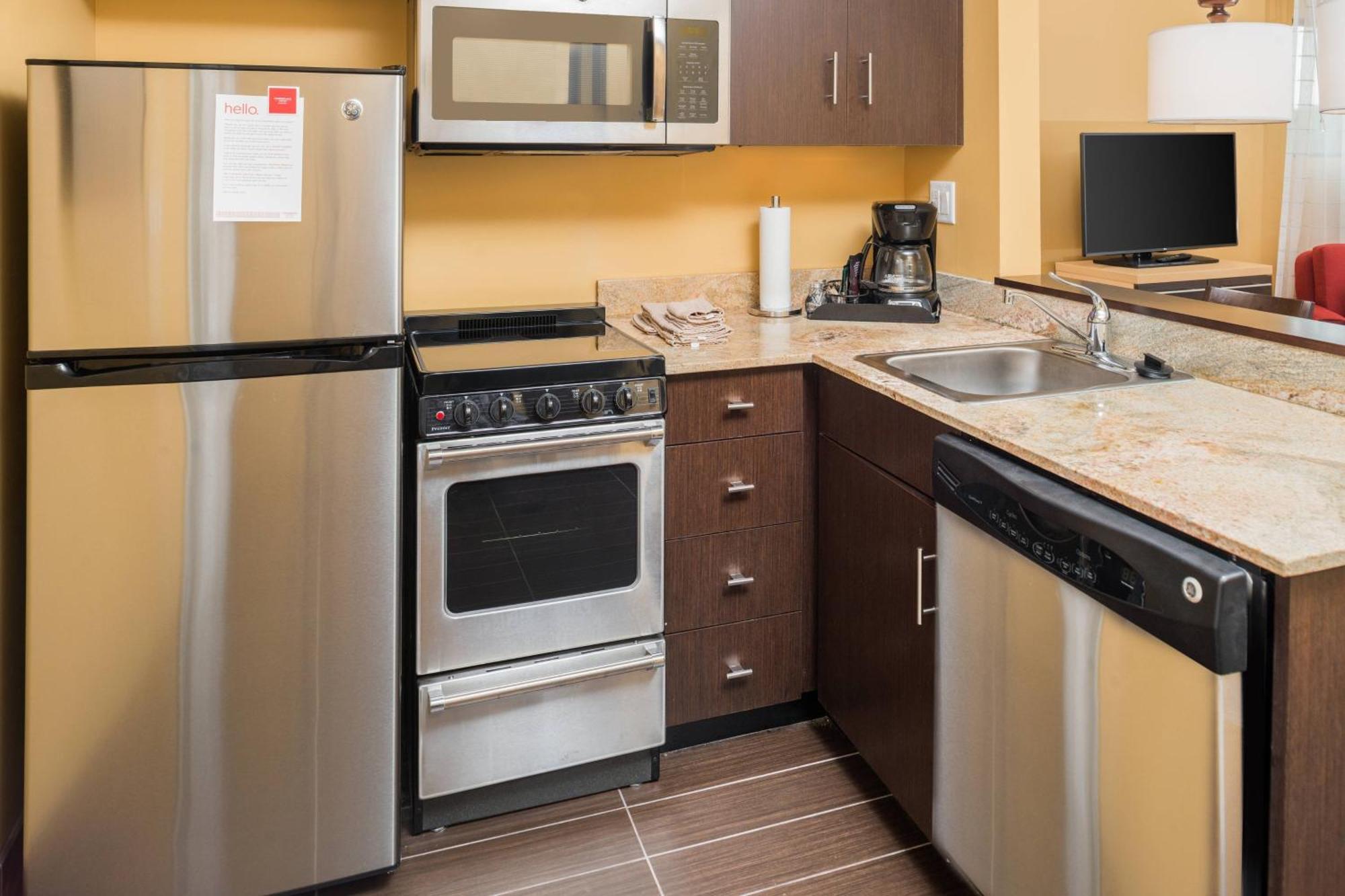 Towneplace Suites By Marriott New Hartford Exterior foto