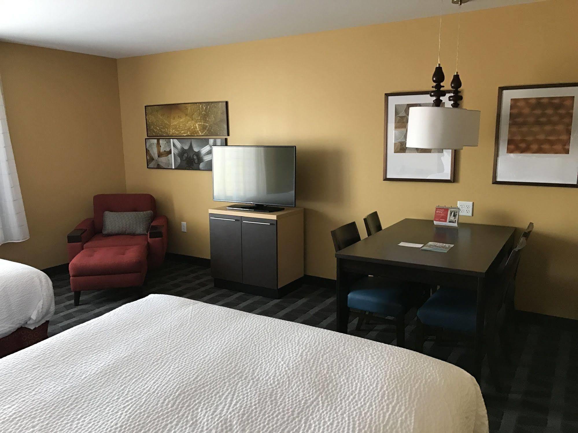 Towneplace Suites By Marriott New Hartford Exterior foto