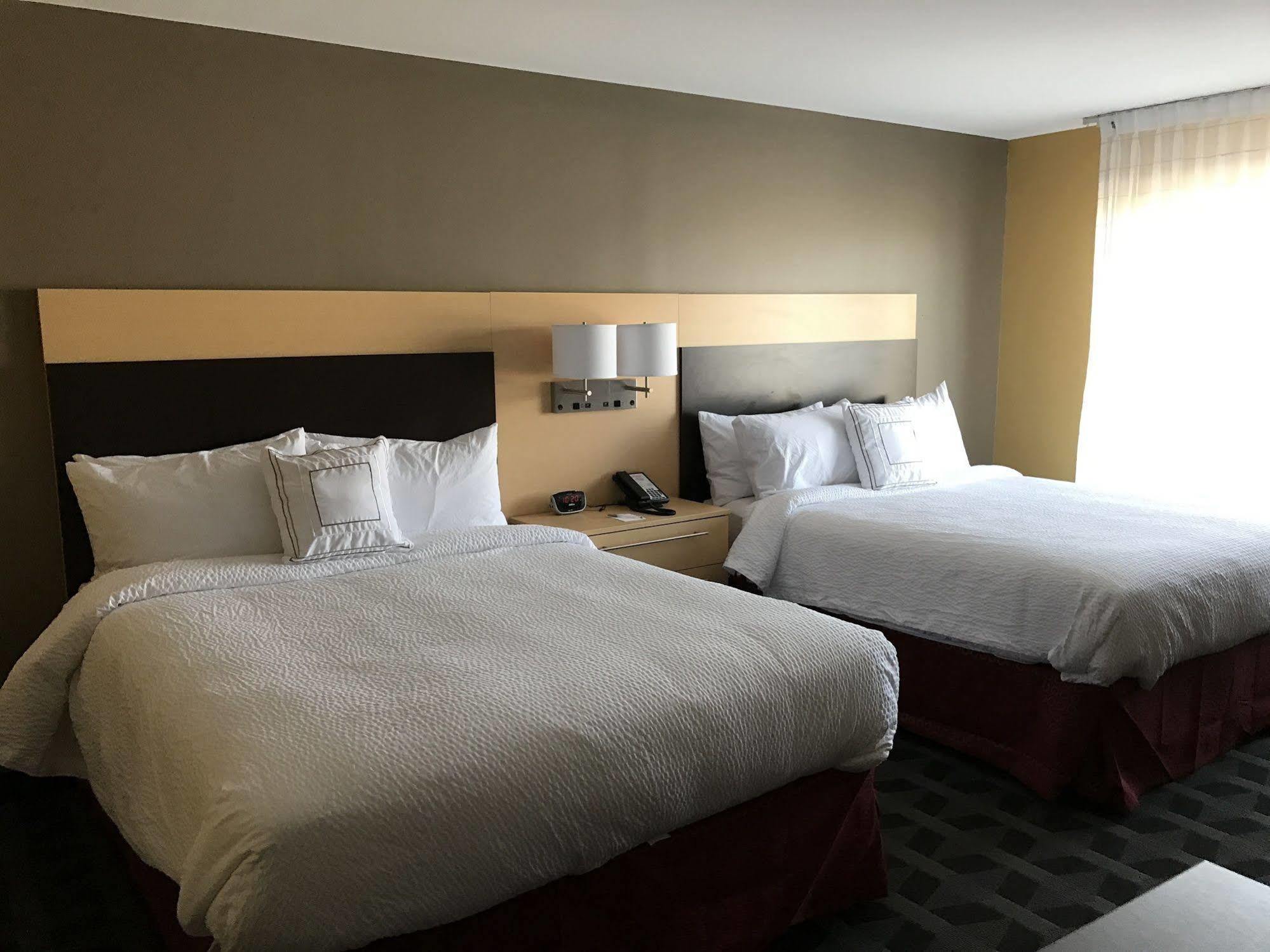 Towneplace Suites By Marriott New Hartford Exterior foto